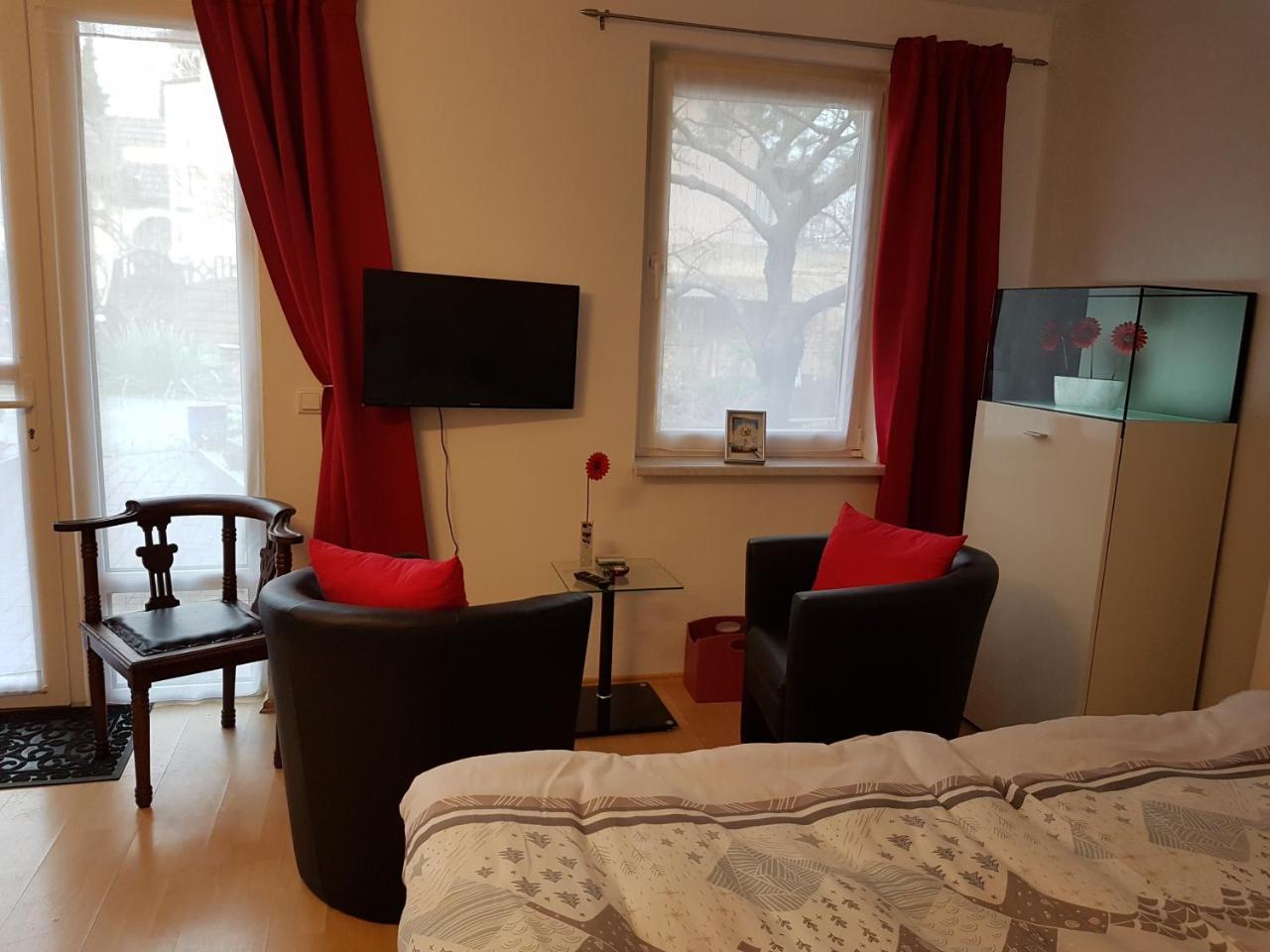 Zeuthen Ferienwohnung Am See, Stadtgrenze Berlin Exterior foto